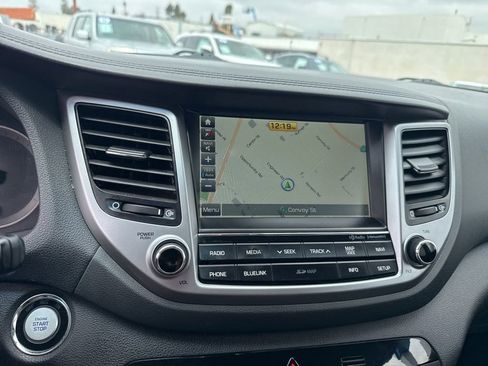 Used 2016 Hyundai Tucson Limited w/ Option Group 03 FWD image 24