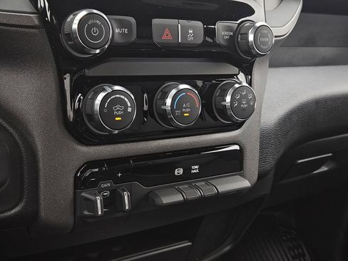 New 2026 RAM 3500 Tradesman AWD/4WD image 25