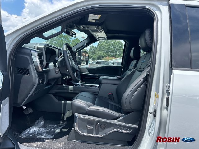 New 2026 Ford F450 Platinum w/ FX4 Off-Road Package AWD/4WD image 10
