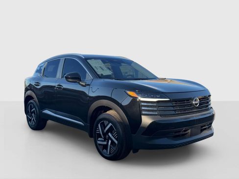 New 2026 Nissan Kicks SV FWD image 8