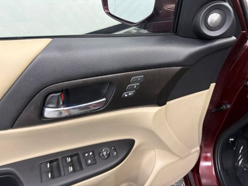 Used 2014 Honda Accord EX-L image 12