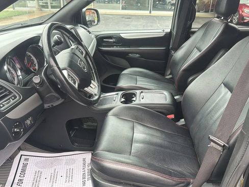 Used 2019 Dodge Grand Caravan GT FWD image 9