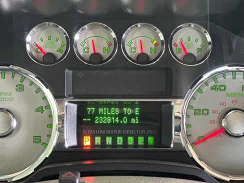 Used 2010 Ford F350 4x4 Crew Cab Super Duty image 26