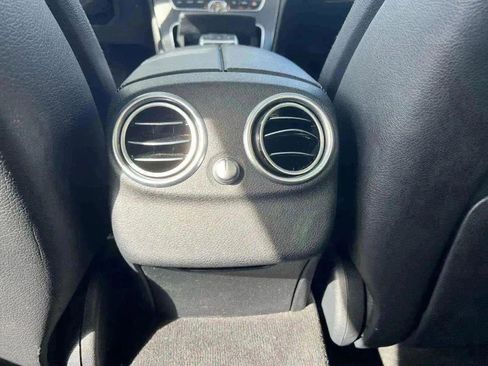 Used 2015 Mercedes-Benz C 300 4MATIC Sedan image 24