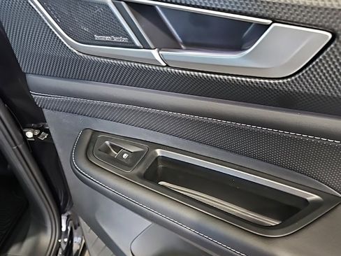 New 2026 Volkswagen Atlas Cross Sport SEL Premium R-Line image 16