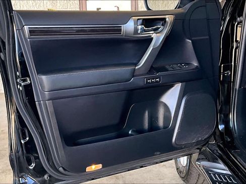 Used 2023 Lexus GX 460 Premium image 21