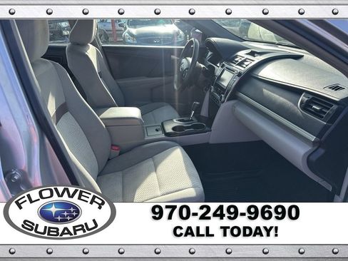 Used 2014 Toyota Camry L image 8