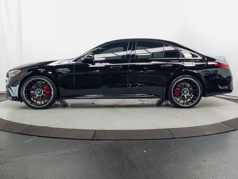 Used 2025 Mercedes-Benz E 53 AMG e 4MATIC Sedan w/ AMG Dynamic Plus Package image 4