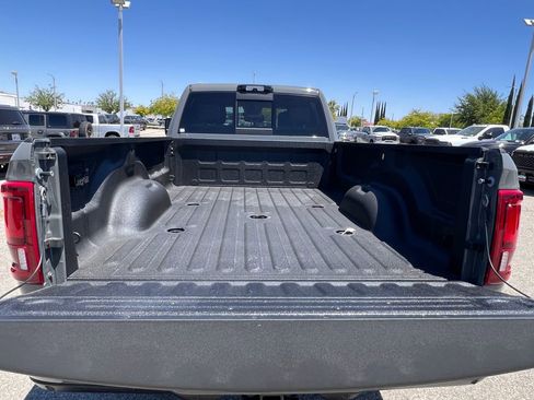 New 2026 RAM 2500 Laramie AWD/4WD image 19