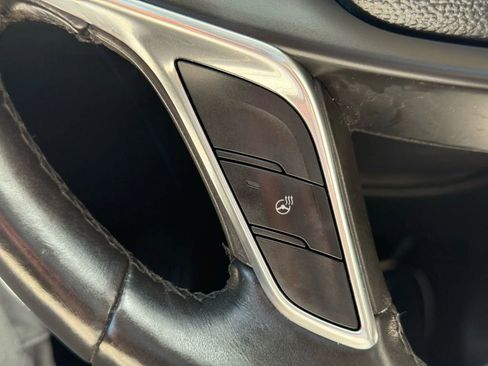 Used 2017 Cadillac XT5 Luxury image 27