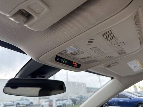 Used 2023 Cadillac XT5 Premium Luxury image 19