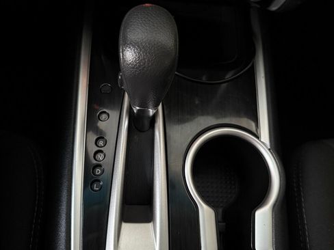 Used 2017 Nissan Pathfinder S image 32