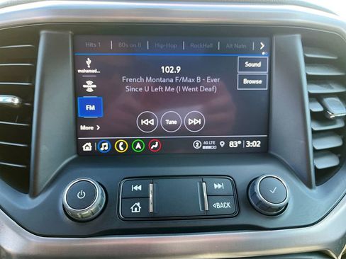 Used 2023 GMC Acadia AT4 w/ Technology Package image 15