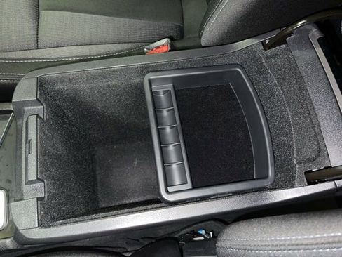 Used 2024 Subaru Ascent Premium w/ Convenience Package image 23