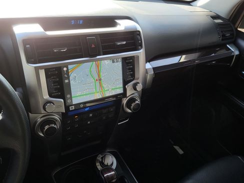 Used 2021 Toyota 4Runner Limited AWD/4WD image 22