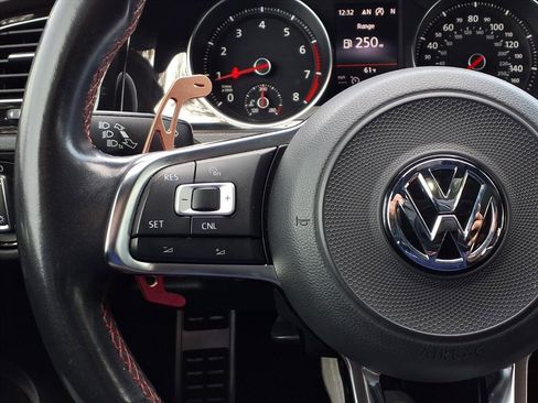 Used 2018 Volkswagen GTI Autobahn image 24