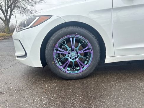 Used 2018 Hyundai Elantra SE w/ SE Connectivity Package 04 image 24