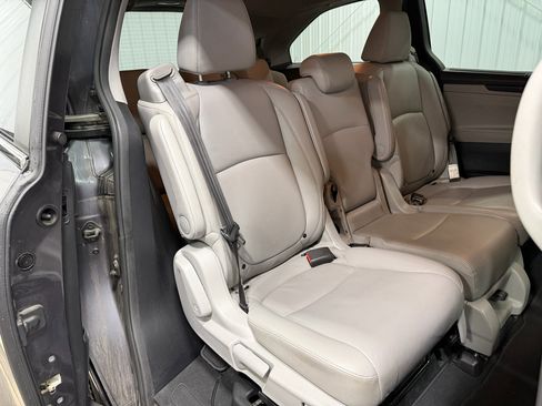Used 2019 Honda Odyssey EX-L image 18