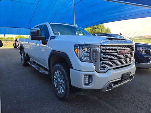 Used 2022 GMC Sierra 2500 Denali w/ Denali Ultimate Package image 2