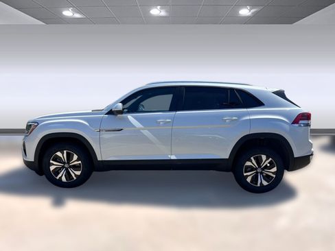 New 2026 Volkswagen Atlas Cross Sport SE image 2