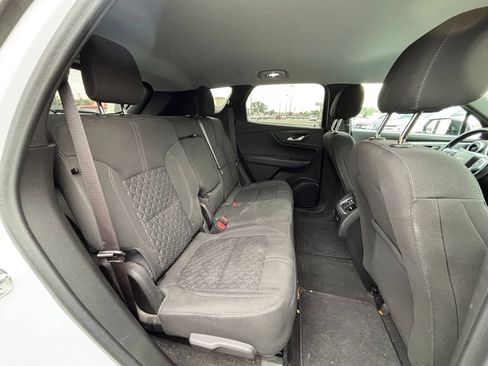 Used 2020 Chevrolet Blazer LT w/ Redline Edition FWD image 17