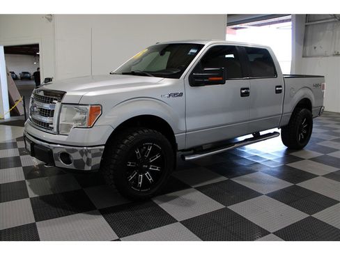 Used 2014 Ford F150 XLT w/ Equipment Group 302A Luxury image 14