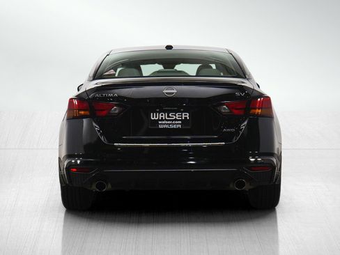Used 2023 Nissan Altima 2.5 SV w/ SV Premium Package image 4