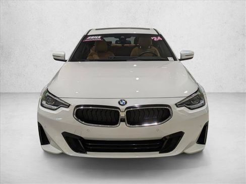 Used 2024 BMW 230i Coupe w/ Convenience Package RWD image 2
