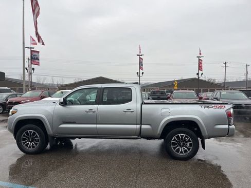 Used 2022 Toyota Tacoma TRD Sport image 7