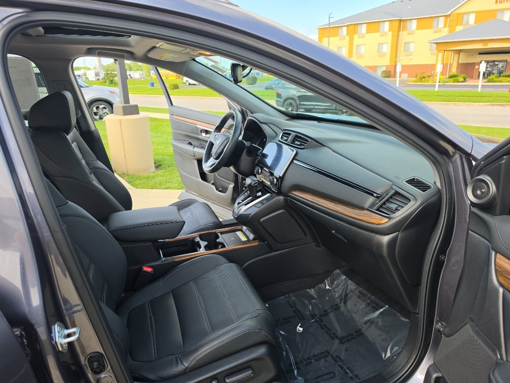Used 2021 Honda CR-V Touring image 11