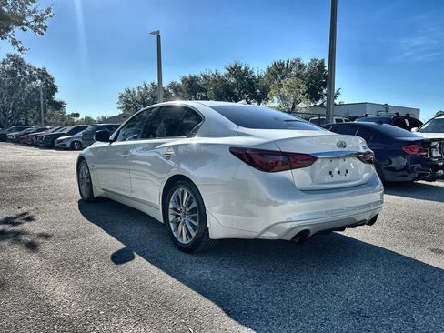 Used 2018 INFINITI Q50 Luxe w/ Essential Package (3.0T Luxe) image 4