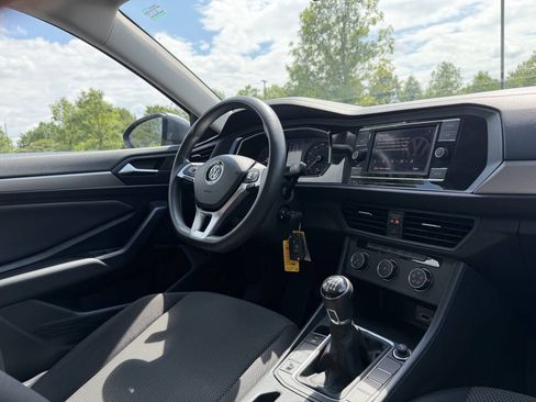 Used 2019 Volkswagen Jetta S w/ Driver Assistance Package FWD image 19