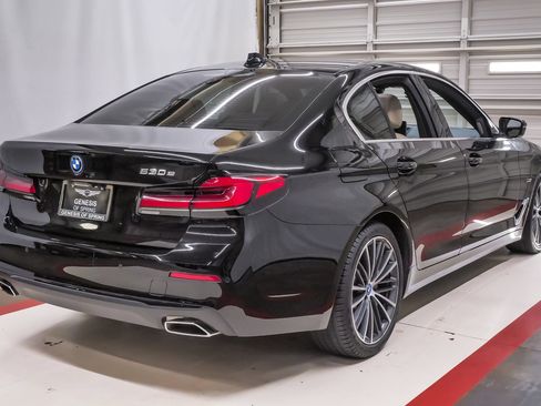 Used 2023 BMW 530e w/ Premium Package RWD image 6