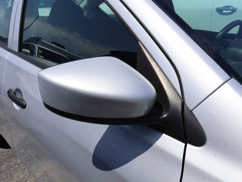 Used 2019 Nissan Versa S Plus FWD image 14