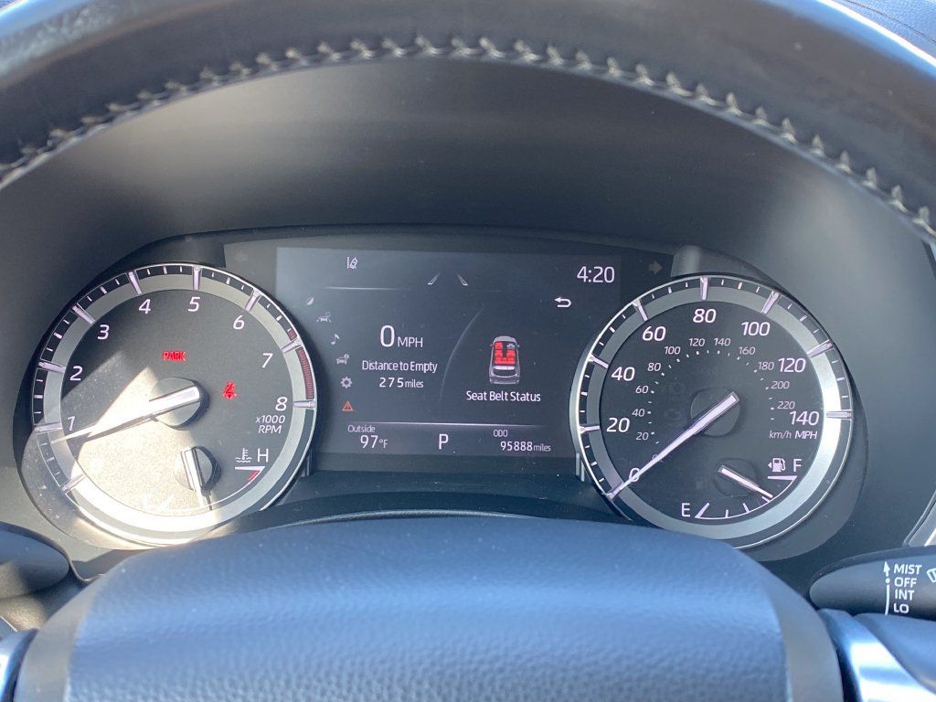 Used 2021 Toyota Highlander XLE AWD/4WD image 57