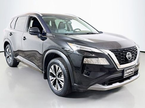 Used 2021 Nissan Rogue SV w/ Premium Package FWD image 3