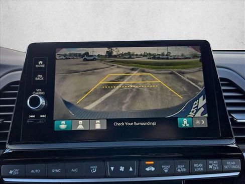 Used 2025 Honda Odyssey Sport-L image 12