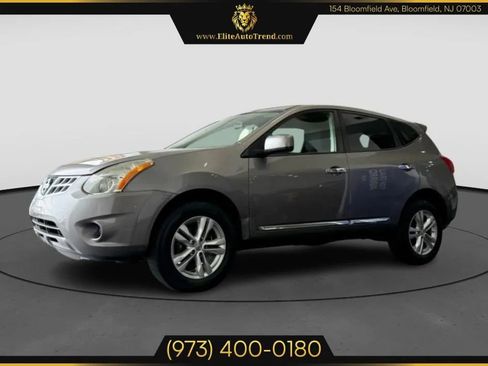 Used 2013 Nissan Rogue SV image 3