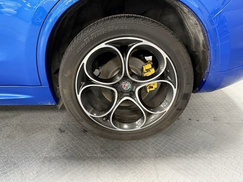 Used 2021 Alfa Romeo Stelvio Ti Sport image 6