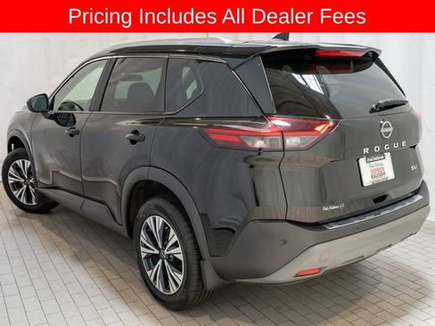 Certified 2023 Nissan Rogue SV w/ SV Premium B Package FWD image 3