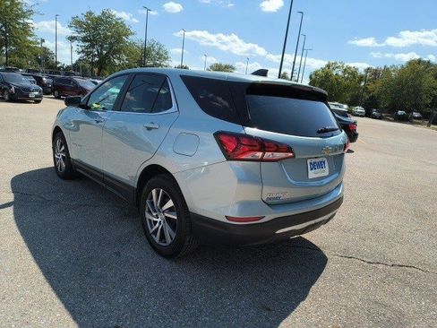 Used 2022 Chevrolet Equinox LT image 3