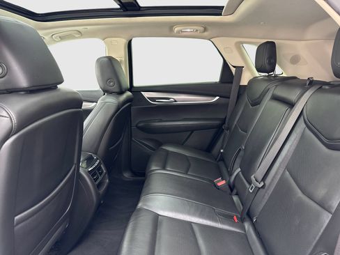 Used 2019 Cadillac XT5 Premium Luxury AWD/4WD image 37