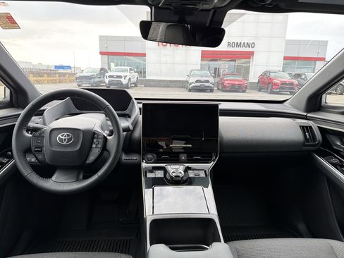 Used 2025 Toyota bZ4X AWD w/ Weather Package image 12