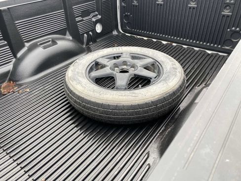 Used 2022 Chevrolet Colorado LT w/ Fleet Safety Package image 25