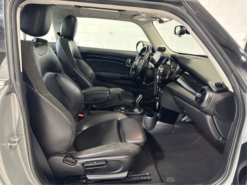 Used 2023 MINI Cooper SE image 14