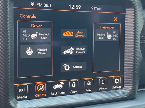 Used 2023 Jeep Wrangler Unlimited Sahara w/ Cold Weather Group AWD/4WD image 20