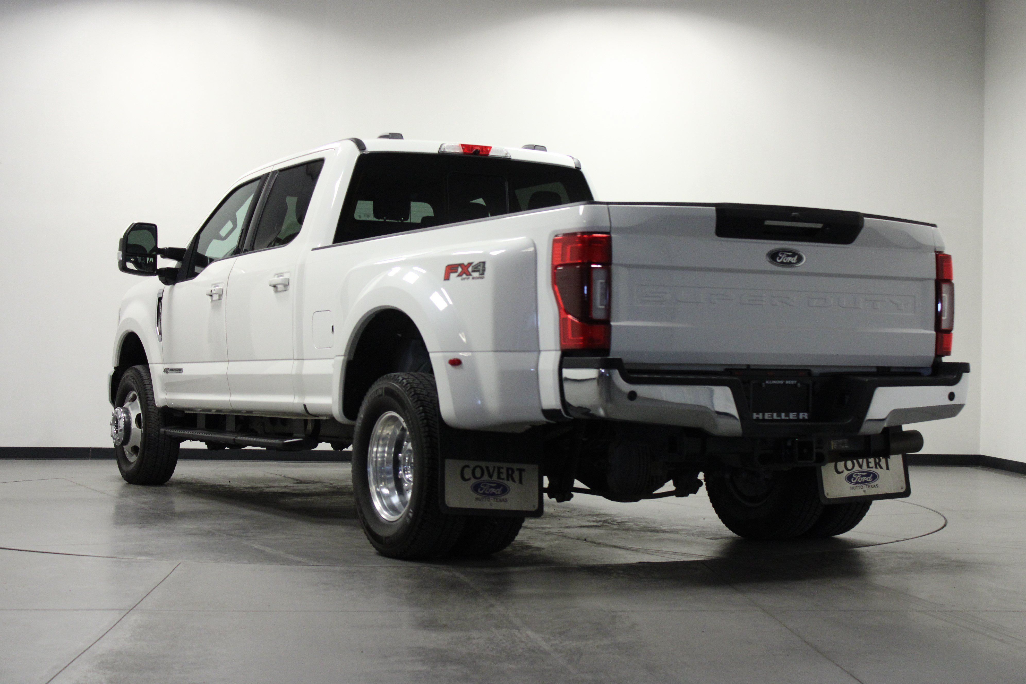 Used 2022 Ford F350 Lariat w/ Lariat Ultimate Package AWD/4WD image 6
