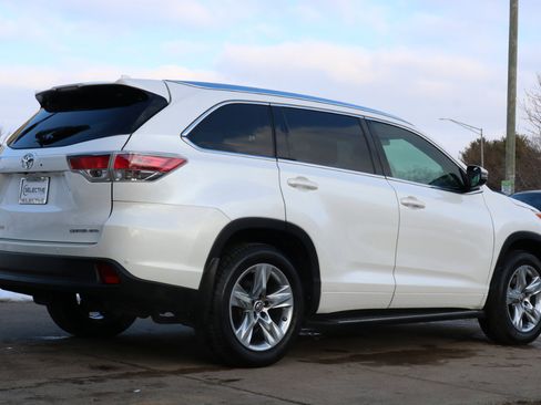 Used 2016 Toyota Highlander Limited image 6