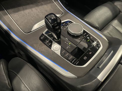 Certified 2022 BMW X5 xDrive45e w/ M Sport Package image 18