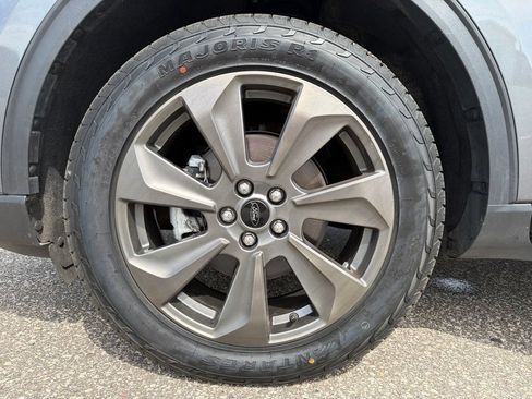 Used 2025 Ford Escape Platinum AWD/4WD image 23